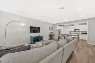 Photo #2: 2234550 Listing 