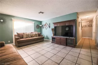 Photo #6: 2234583 Listing 