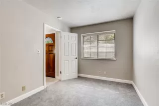 Photo #4: 2234590 Listing 