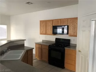 Photo #5: 2234628 Listing 