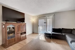 Photo #3: 2234633 Listing 