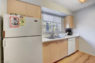 Photo #6: 2234633 Listing 