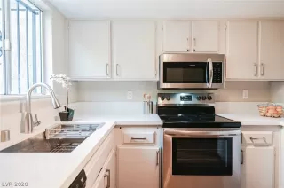 Photo #2: 2234645 Listing