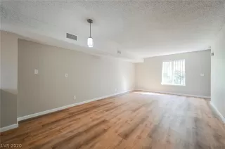 Photo #4: 2234645 Listing