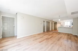 Photo #6: 2234645 Listing