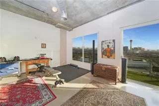 Photo #1: 2234675 Listing 