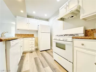 Photo #6: 2234681 Listing 