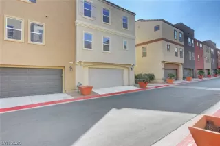 Photo #2: 2234690 Listing