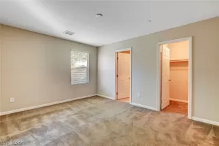 Photo #4: 2234690 Listing