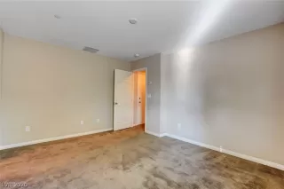 Photo #6: 2234690 Listing