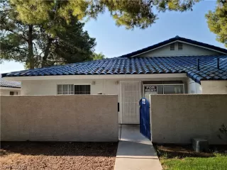 Photo #4: 2234697 Listing