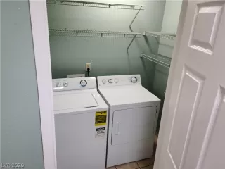 Photo #6: 2234697 Listing