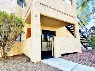 Photo #3: 2234813 Listing