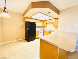 Photo #4: 2234813 Listing