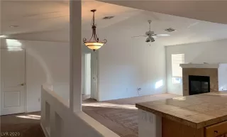 Photo #5: 2234839 Listing