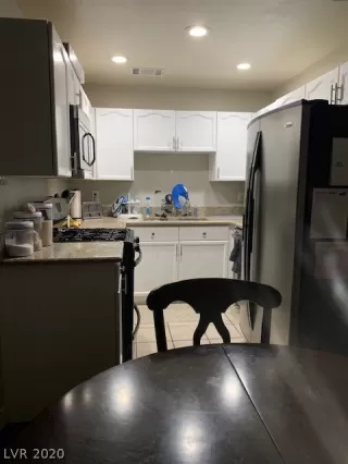 Photo #4: 2234849 Listing