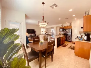 Photo #4: 2234910 Listing 