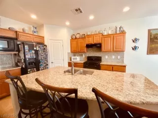 Photo #5: 2234910 Listing 