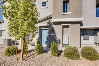 Photo #2: 2234960 Listing