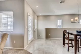 Photo #3: 2234960 Listing