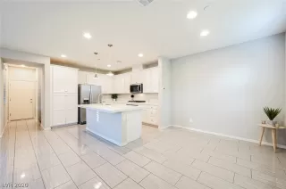 Photo #3: 2234968 Listing