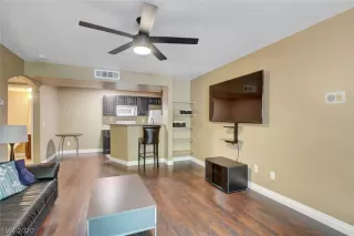 Photo #6: 2235006 Listing 