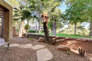 Photo #1: 2235034 Listing 