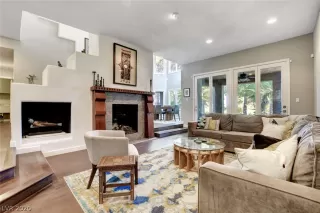 Photo #4: 2235034 Listing 