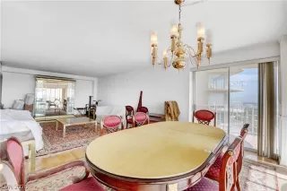 Photo #2: 2235039 Listing 