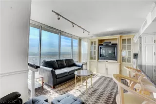 Photo #4: 2235039 Listing 