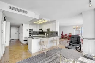 Photo #6: 2235039 Listing 