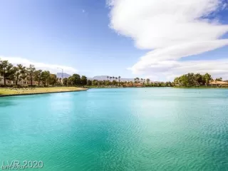 Photo #4: 2235040 Listing