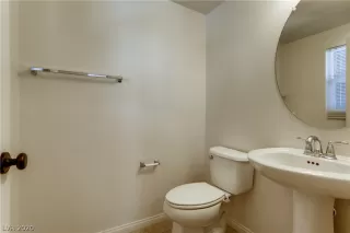 Photo #5: 2235049 Listing 