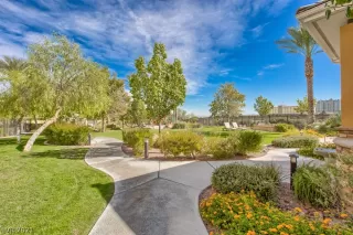 Photo #4: 2235131 Listing