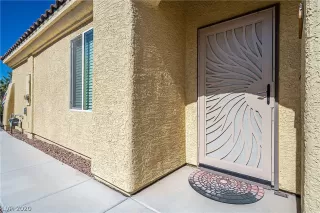 Photo #3: 2235144 Listing