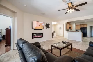Photo #6: 2235144 Listing