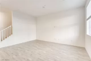 Photo #1: 2235187 Listing