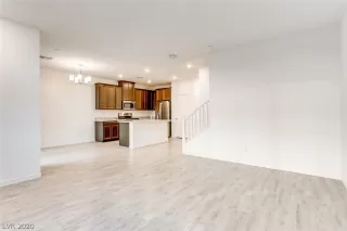 Photo #2: 2235187 Listing