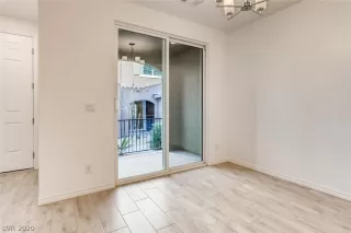 Photo #4: 2235187 Listing