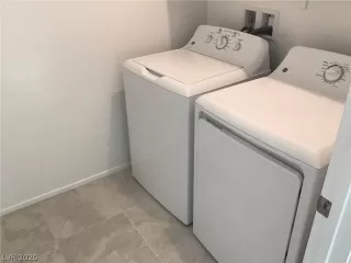 Photo #6: 2235204 Listing