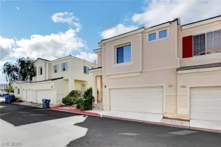 Photo #2: 2235206 Listing