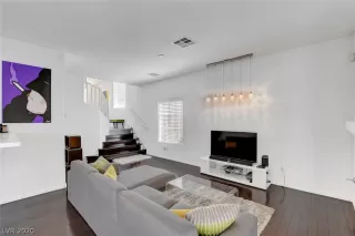 Photo #6: 2235206 Listing