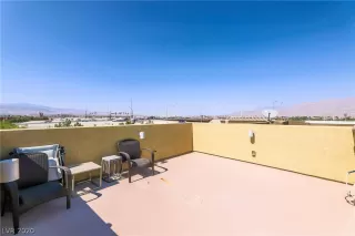 Photo #3: 2235246 Listing