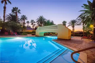 Photo #2: 2235258 Listing 