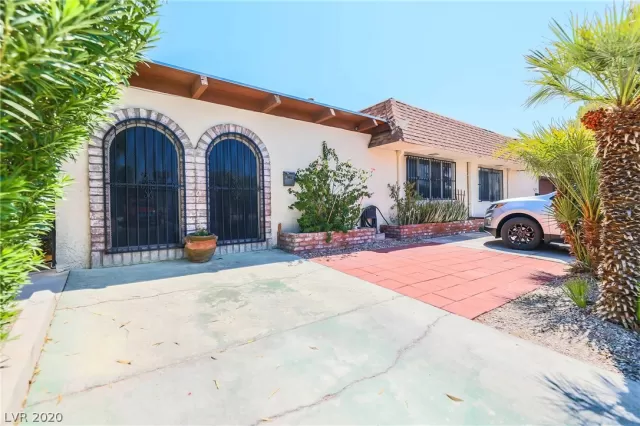 MLS: 2235261 Condo For Sale