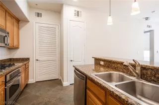 Photo #3: 2235262 Listing 