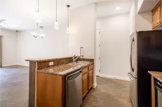 Photo #4: 2235262 Listing 