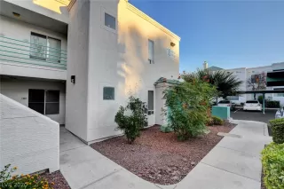 Photo #1: 2235283 Listing