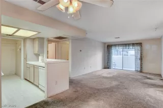 Photo #6: 2235283 Listing