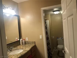 Photo #5: 2235302 Listing 